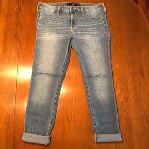 Hollister Crop Jeans